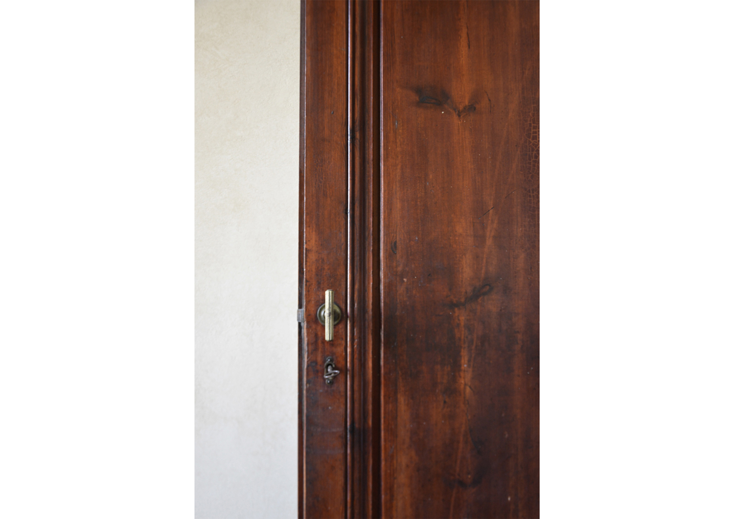 Palazzo Stefanelli - Borgo Pinti -Lavori di ristrutturazione edilizia - studio di architettura Firenze - Pirattelli Architetture - Palazzo fiorentino - porta in legno - porta antica - progetto di ristrutturazione edilizia - centro storico di firenze - palazzo storico - palazzo 800 - palazzo italiano